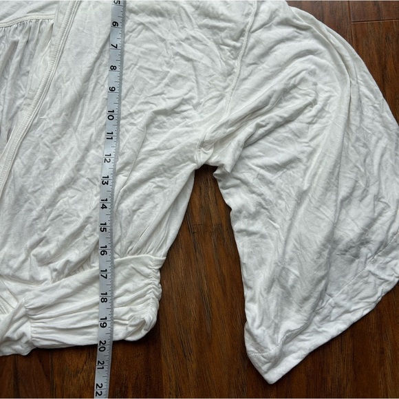 FREE PEOPLE Wrap Blouse Women’s Size Small Bell Sleeves Boho - Picture 5 of 7